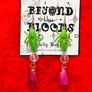 EARRINGS : GREEN CICADAS Handmade by Me ✨